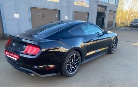 Ford Mustang VI рестайлинг, 2019 год, 2 900 000 рублей, 3 фотография