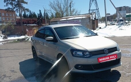 Volkswagen Polo VI (EU Market), 2012 год, 720 000 рублей, 2 фотография