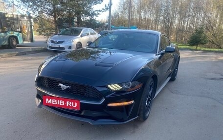 Ford Mustang VI рестайлинг, 2019 год, 2 900 000 рублей, 2 фотография