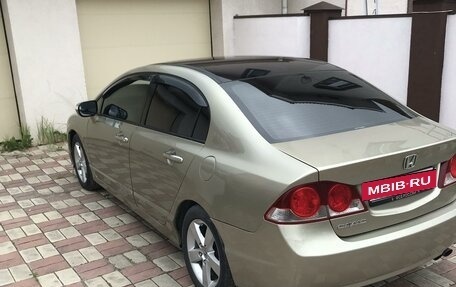 Honda Civic VIII, 2007 год, 850 000 рублей, 4 фотография