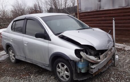 Toyota Echo, 2001 год, 200 000 рублей, 2 фотография
