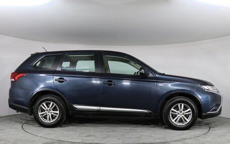Mitsubishi Outlander III рестайлинг 3, 2016 год, 1 520 000 рублей, 4 фотография