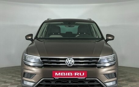 Volkswagen Tiguan II, 2017 год, 1 947 000 рублей, 3 фотография