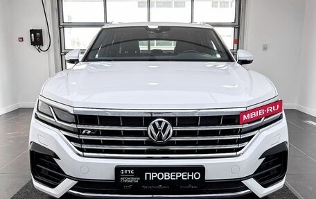 Volkswagen Touareg III, 2019 год, 6 199 000 рублей, 2 фотография