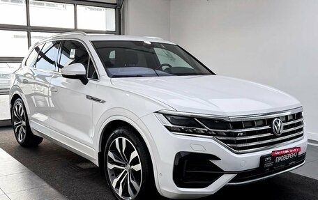 Volkswagen Touareg III, 2019 год, 6 199 000 рублей, 3 фотография