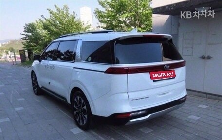KIA Carnival, 2021 год, 2 800 000 рублей, 3 фотография