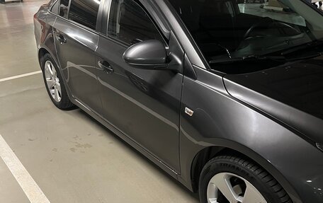 Chevrolet Cruze II, 2011 год, 699 000 рублей, 3 фотография