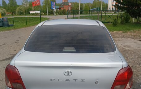 Toyota Platz, 1999 год, 300 000 рублей, 2 фотография