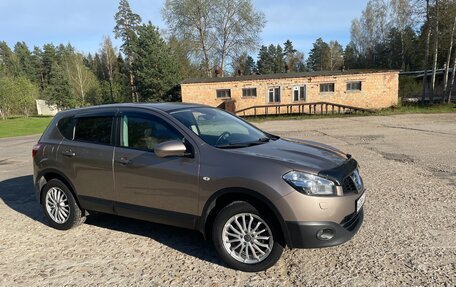 Nissan Qashqai, 2011 год, 1 090 000 рублей, 2 фотография