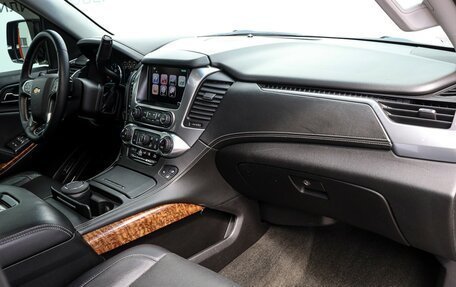 Chevrolet Tahoe IV, 2017 год, 4 500 000 рублей, 10 фотография