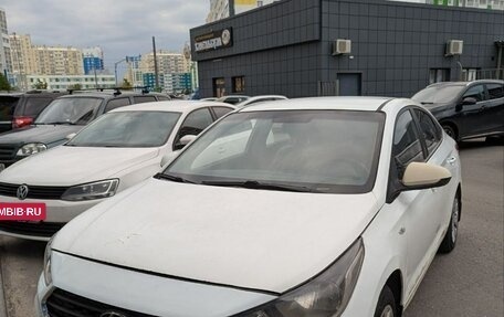 Hyundai Solaris II рестайлинг, 2018 год, 800 000 рублей, 2 фотография