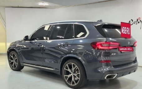 BMW X5, 2022 год, 6 350 000 рублей, 2 фотография
