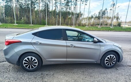 Hyundai Elantra V, 2013 год, 1 115 000 рублей, 3 фотография