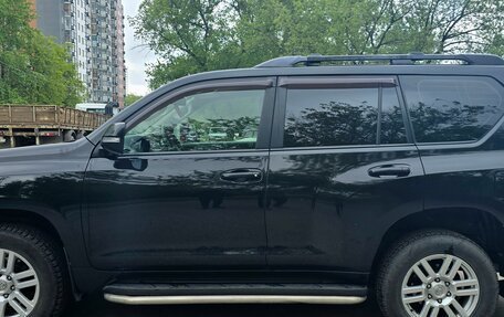 Toyota Land Cruiser Prado 150 рестайлинг 2, 2011 год, 2 330 000 рублей, 4 фотография