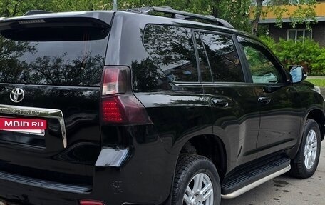 Toyota Land Cruiser Prado 150 рестайлинг 2, 2011 год, 2 330 000 рублей, 7 фотография