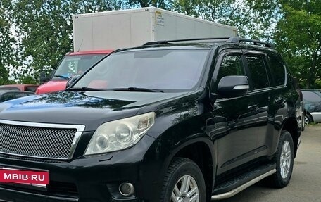 Toyota Land Cruiser Prado 150 рестайлинг 2, 2011 год, 2 330 000 рублей, 3 фотография