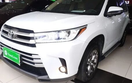 Toyota Highlander III, 2021 год, 3 100 000 рублей, 3 фотография