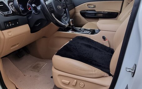 KIA Carnival III, 2018 год, 2 350 000 рублей, 10 фотография