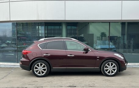 Infiniti QX50 I рестайлинг, 2015 год, 1 930 000 рублей, 4 фотография