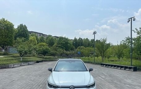 Volkswagen Golf VIII, 2021 год, 1 810 000 рублей, 2 фотография