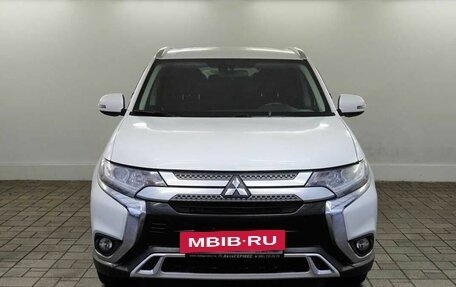 Mitsubishi Outlander III рестайлинг 3, 2019 год, 2 169 000 рублей, 2 фотография