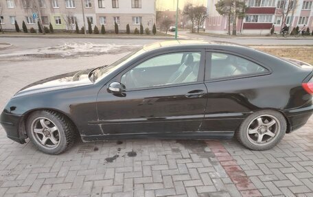 Mercedes-Benz C-Класс, 2004 год, 500 000 рублей, 3 фотография
