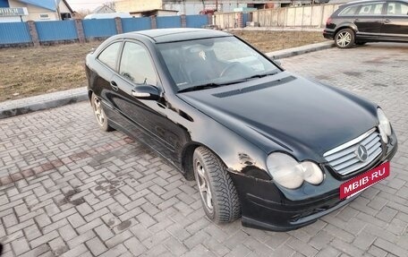 Mercedes-Benz C-Класс, 2004 год, 500 000 рублей, 2 фотография