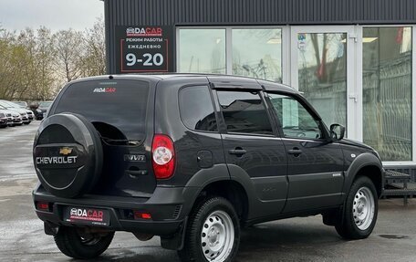 Chevrolet Niva I рестайлинг, 2018 год, 949 000 рублей, 7 фотография