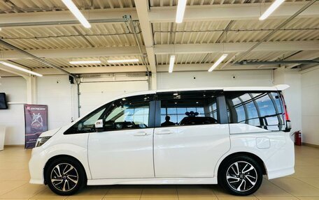 Honda Stepwgn IV, 2018 год, 2 999 900 рублей, 3 фотография