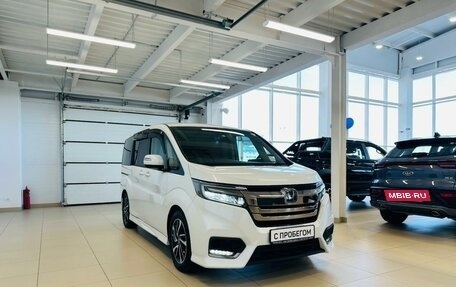 Honda Stepwgn IV, 2018 год, 2 999 900 рублей, 8 фотография