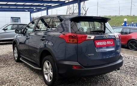 Toyota RAV4, 2013 год, 1 899 000 рублей, 3 фотография
