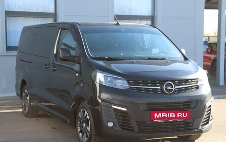 Opel Zafira Life I, 2021 год, 2 550 000 рублей, 3 фотография