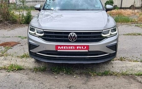 Volkswagen Tiguan II, 2021 год, 3 480 000 рублей, 4 фотография