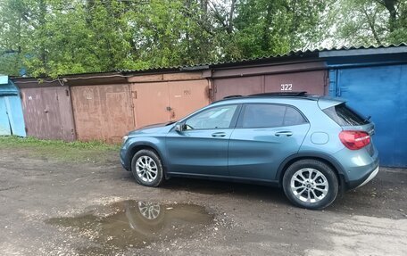 Mercedes-Benz GLA, 2015 год, 2 100 000 рублей, 2 фотография