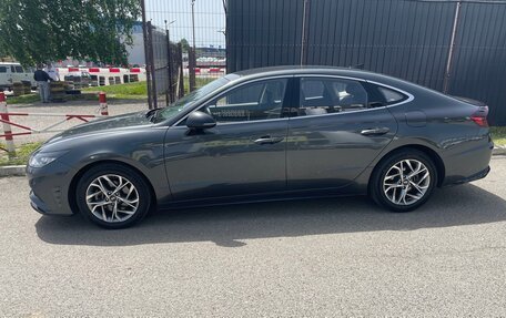 Hyundai Sonata VIII, 2019 год, 2 290 000 рублей, 2 фотография