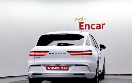 Genesis GV70, 2022 год, 4 250 000 рублей, 4 фотография