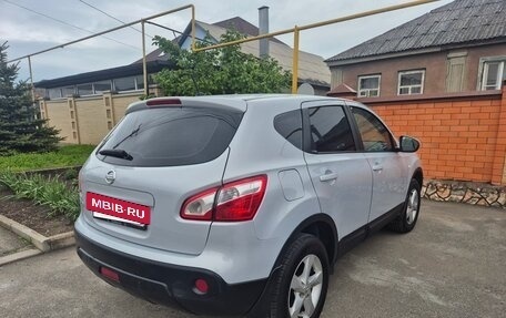 Nissan Qashqai, 2010 год, 890 000 рублей, 3 фотография