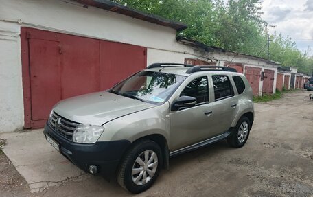 Renault Duster I рестайлинг, 2014 год, 555 000 рублей, 2 фотография
