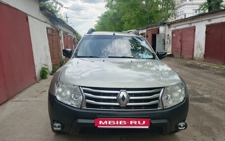 Renault Duster I рестайлинг, 2014 год, 555 000 рублей, 3 фотография