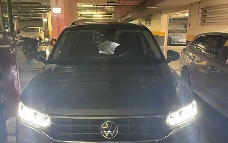 Volkswagen Tiguan II, 2021 год, 3 800 000 рублей, 5 фотография