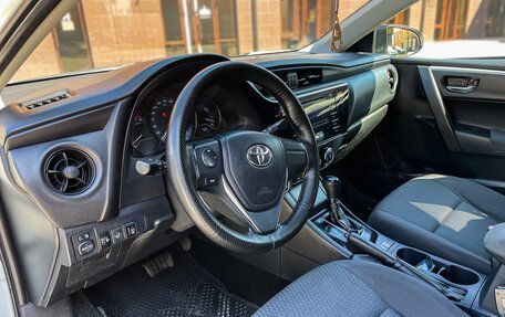 Toyota Corolla, 2018 год, 1 950 000 рублей, 6 фотография