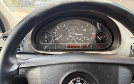 BMW 3 серия, 2002 год, 699 990 рублей, 10 фотография