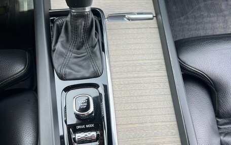 Volvo XC60 II, 2019 год, 3 099 000 рублей, 4 фотография