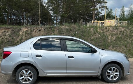 Renault Logan II, 2017 год, 780 000 рублей, 5 фотография