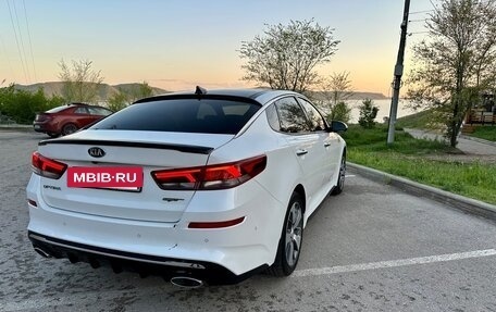 KIA Optima IV, 2018 год, 2 200 000 рублей, 8 фотография