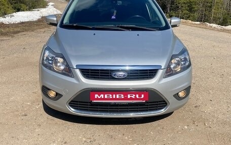 Ford Focus II рестайлинг, 2011 год, 750 000 рублей, 2 фотография
