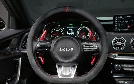 KIA Stinger I, 2022 год, 2 410 006 рублей, 6 фотография