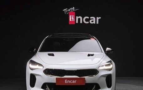 KIA Stinger I, 2022 год, 2 410 006 рублей, 2 фотография