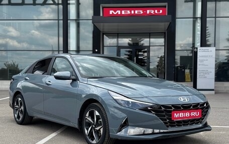 Hyundai Elantra, 2023 год, 2 430 000 рублей, 2 фотография