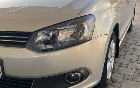 Volkswagen Polo VI (EU Market), 2012 год, 900 000 рублей, 6 фотография